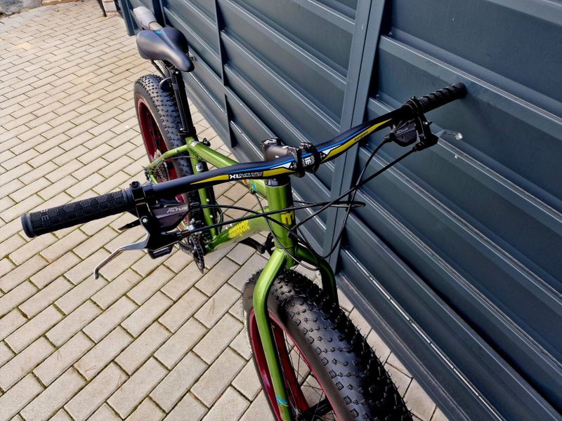(60)Zánovní Fatbike Mongoose Kotoučové brzdy