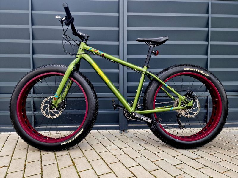 (60)Zánovní Fatbike Mongoose Kotoučové brzdy