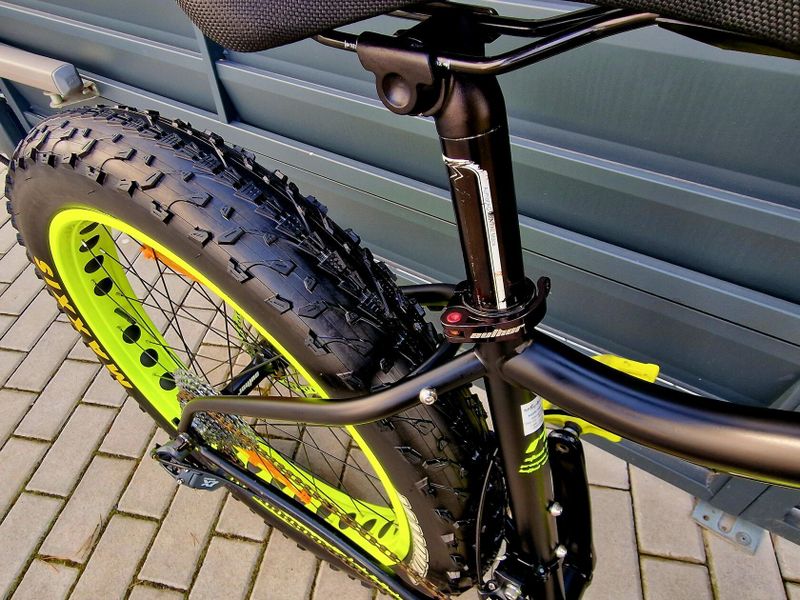 (61)Zánovní Fatbike Author Kotoučové brzdy