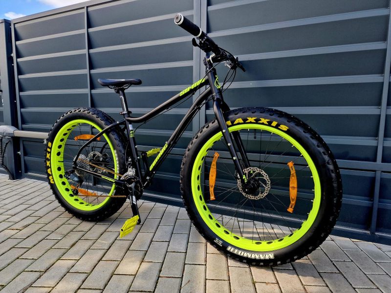 (61)Zánovní Fatbike Author Kotoučové brzdy