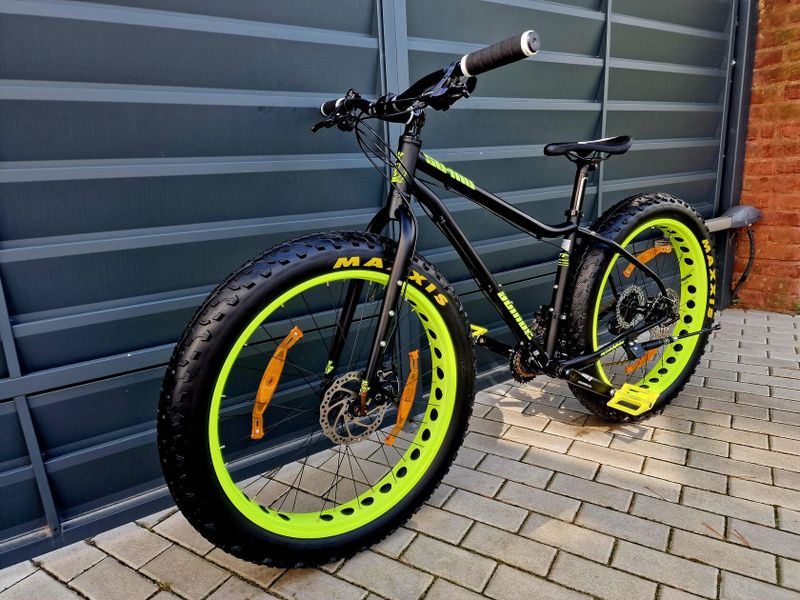 (61)Zánovní Fatbike Author Kotoučové brzdy