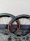 Karbon. Kola FFWD F4R, náboje DT Swiss, Galusky Vittoria Corsa PRO 28 