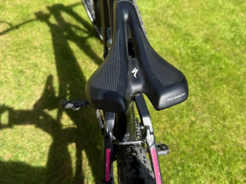 Prodám horské elektrokolo CUBE Stereo Hybrid 120 HPC Race 500