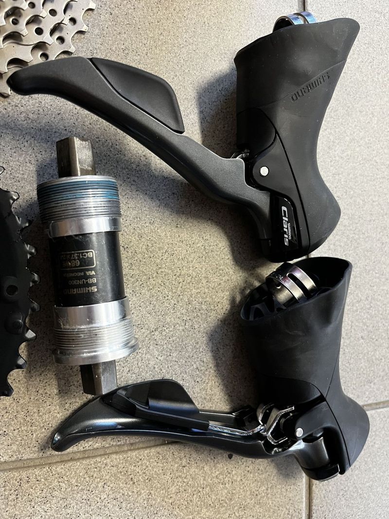 Sada Shimano Claris + brzdy tektro
