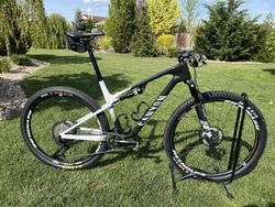 Canyon Lux World Cup CF 7