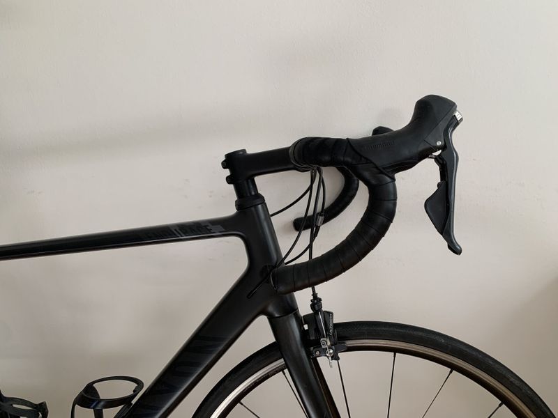 Prodám silniční kolo Canyon Endurace CF8 / 2020