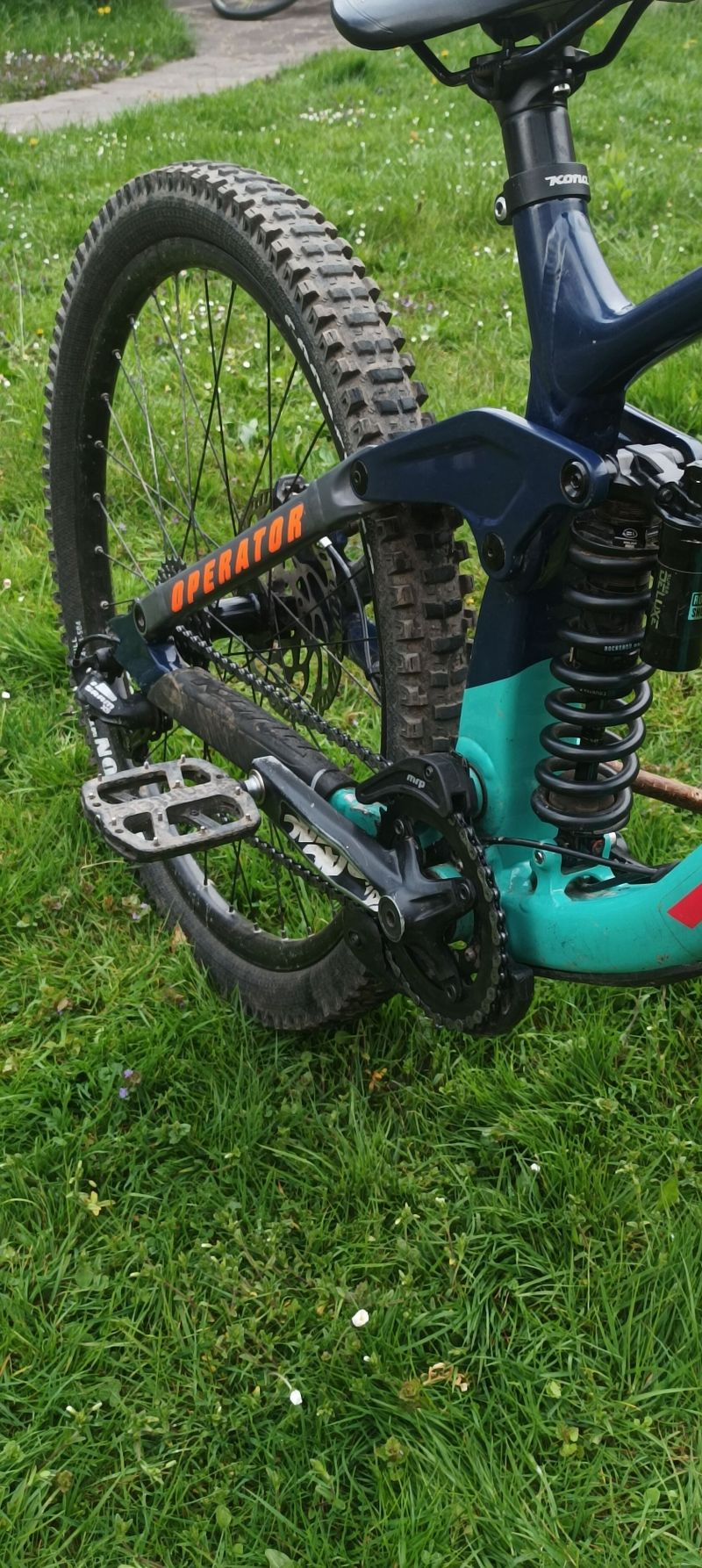 Prodám downhill Kona Operator (posílám poštou)