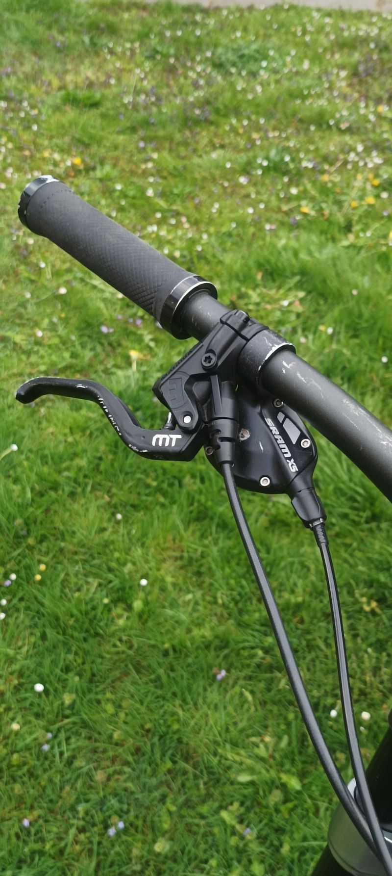 Prodám downhill Kona Operator (posílám poštou)
