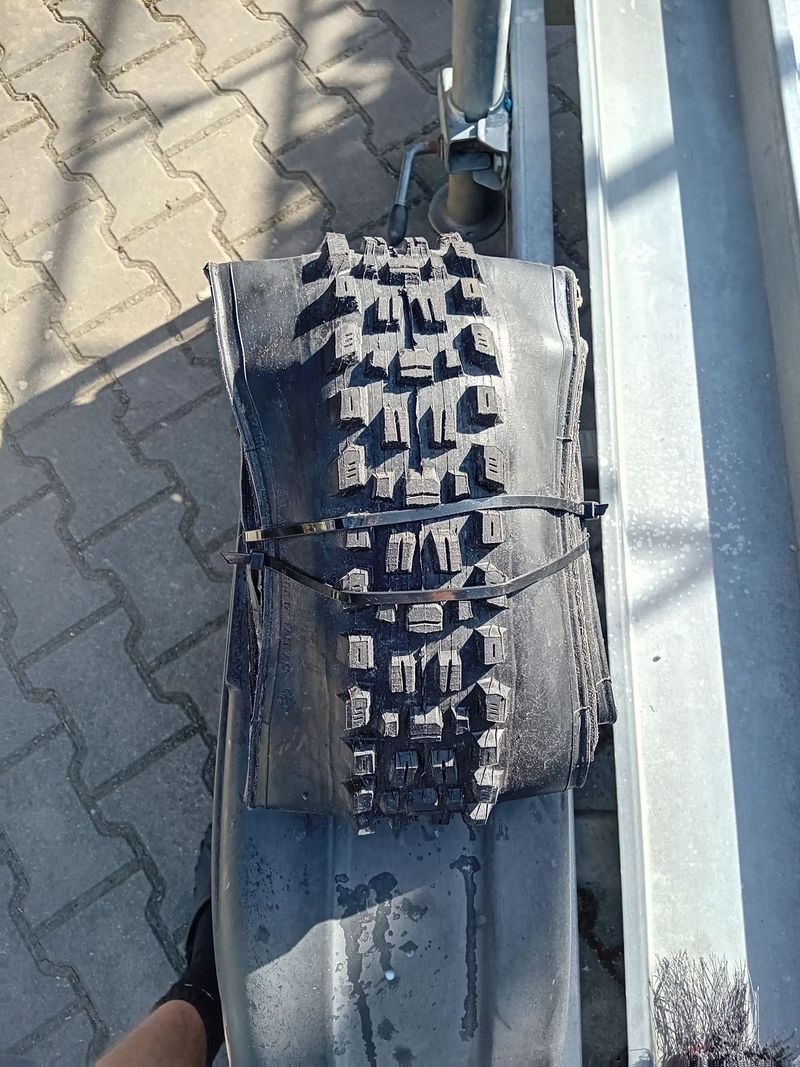 Plášť maxxis asegai dh casing