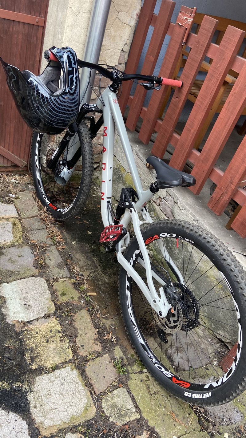Zánovní trail bike 