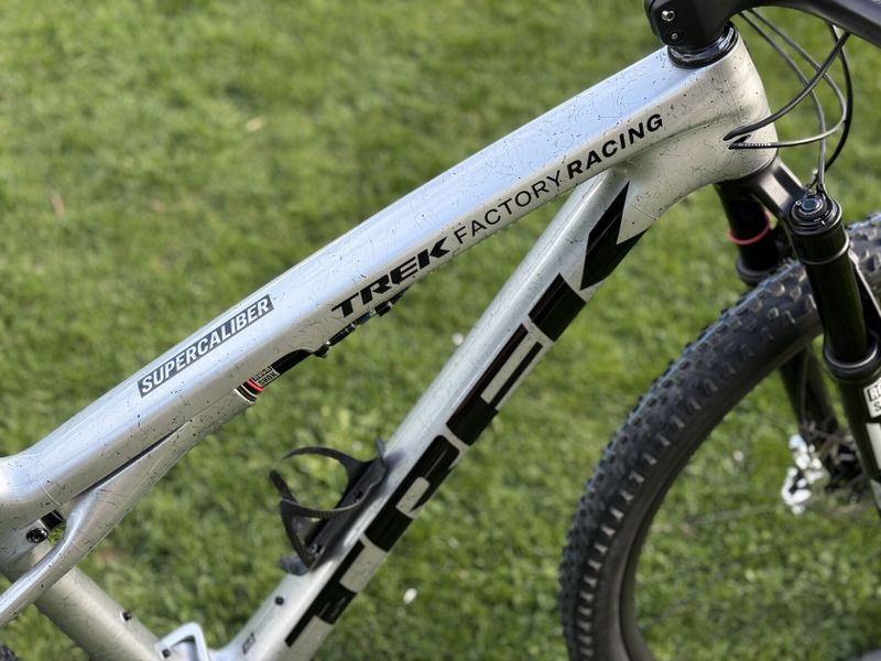 Trek Supercaliber SLR 9.9 XX Gen2 Argent Drizzle vel.L