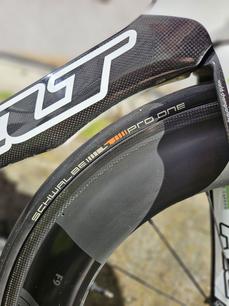 Triatlonové kolo Felt B16 Shimano ultegra. karbonové kola - RAKETA !!!