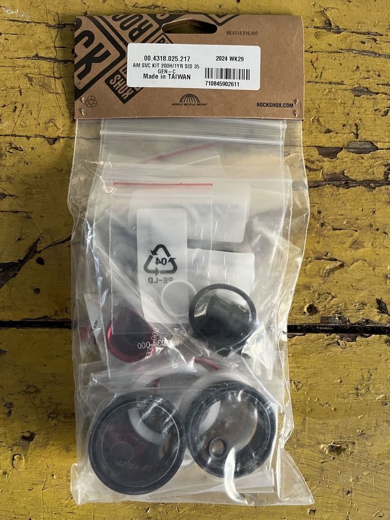 Servisní kit na vidlice Rock Shox SiD 35