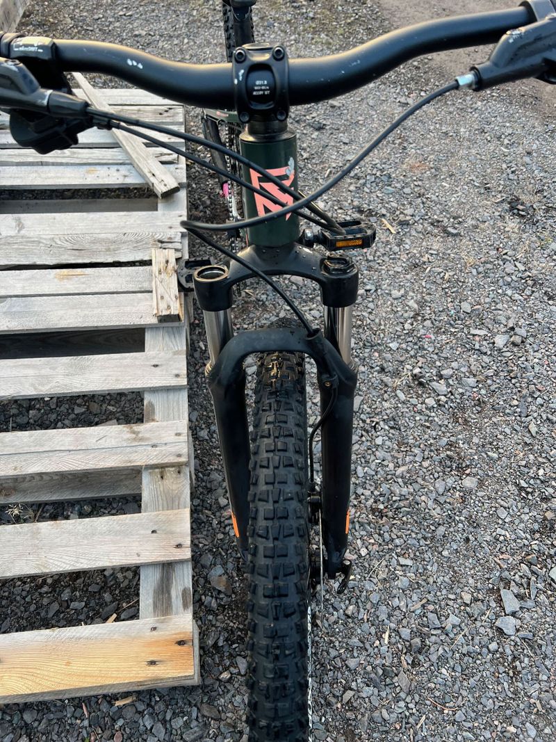 ROCK MACHINE junior Blizz 27 HD