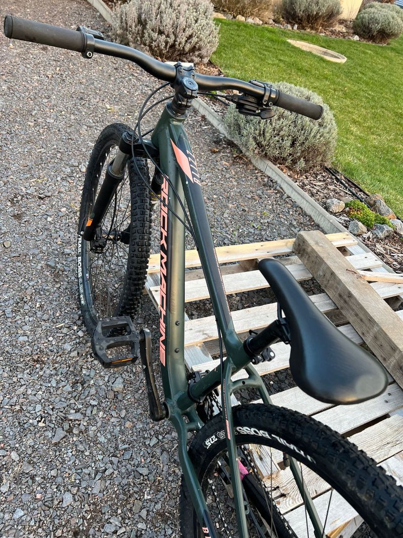 ROCK MACHINE junior Blizz 27 HD