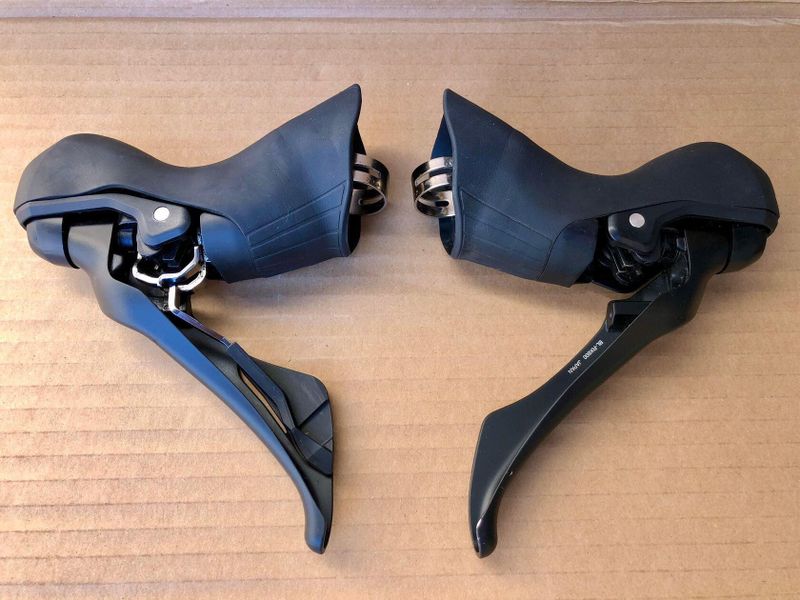 Řadící + brzdové páky SHIMANO GRX ST-RX600 1x11s