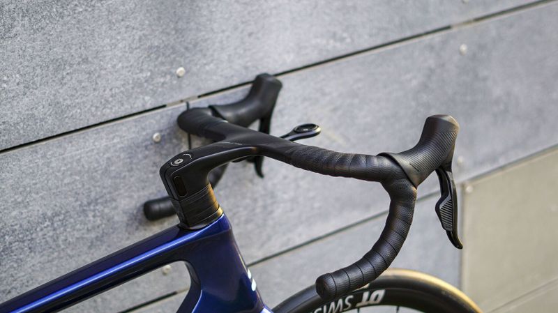 RIDLEY FALCN RS FORCE AXS KOLA DT SWISS 1800 RADIANT M 57CM