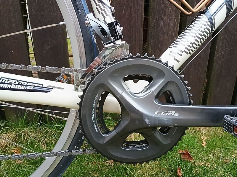 Silniční kolo Maxbike