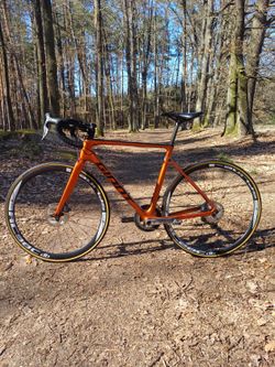 Prodám cyklokrosové/silniční kolo Giant TCX – špičková výbava, lehký rám