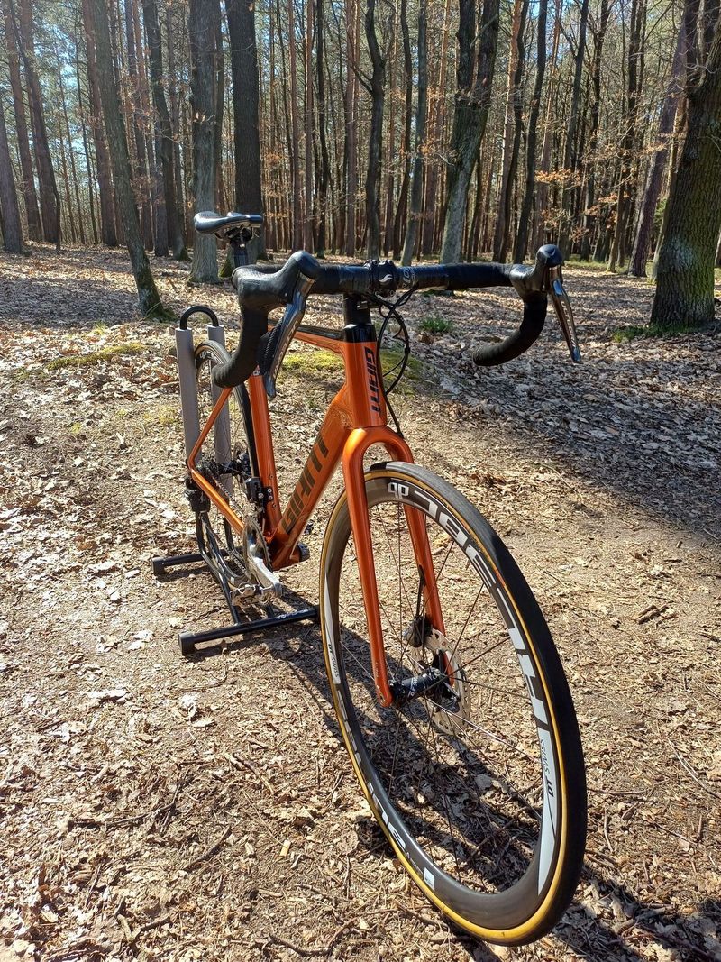 Prodám cyklokrosové/silniční kolo Giant TCX – špičková výbava, lehký rám
