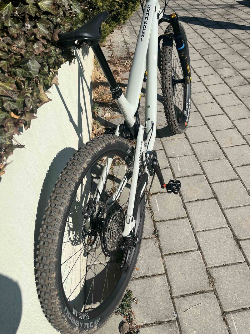 COMMENCAL META TR V4 OHLINS EDITION ASH GREY