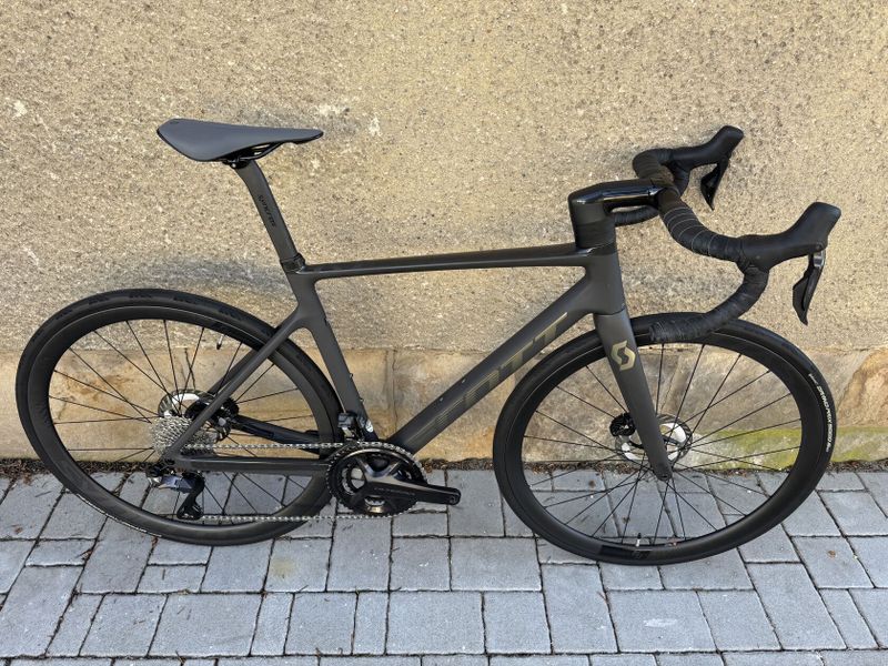 Scott Addict RC 15 (2024) – vel. M 54