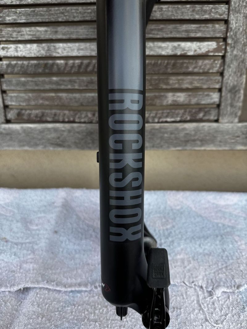 Nová vidlice Rock Shox Recon 35 Gold RL