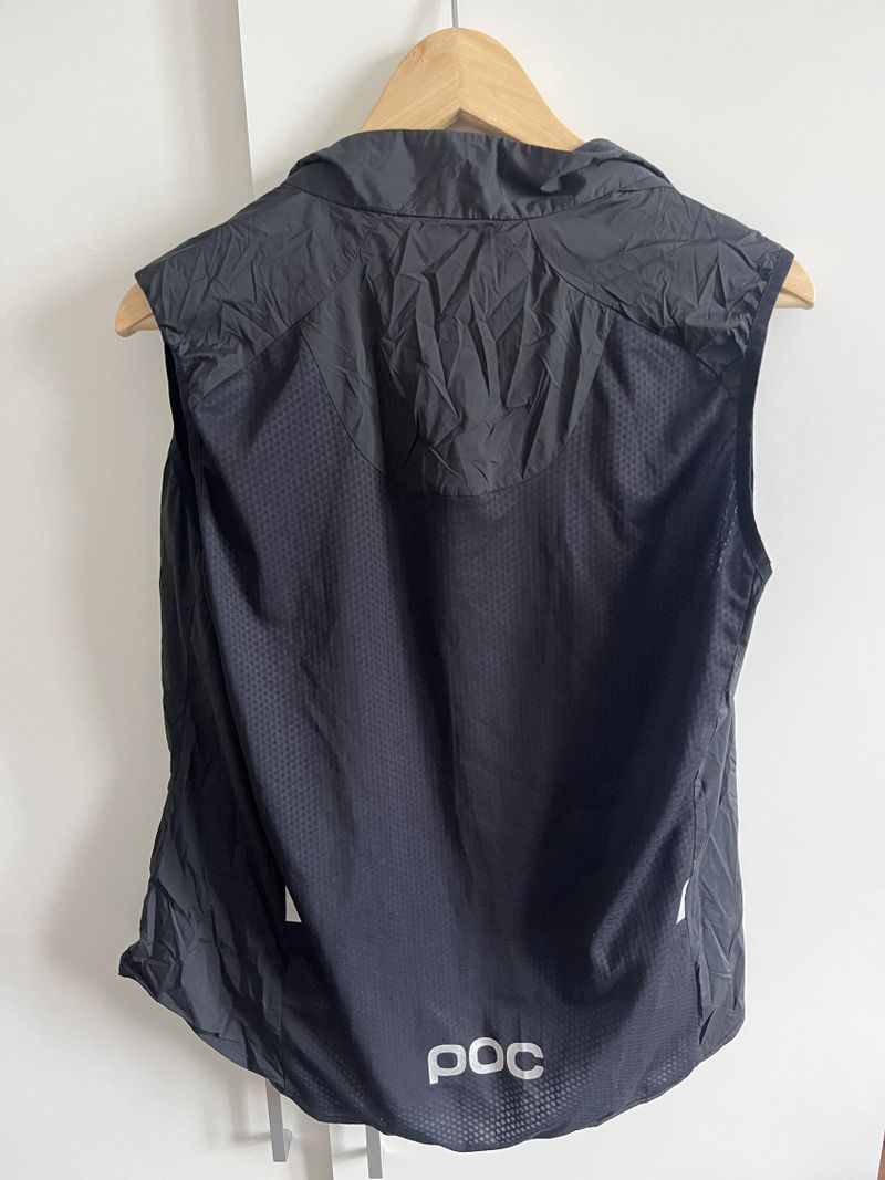 Nová vesta POC M's Enthral Gilet - uranium black
