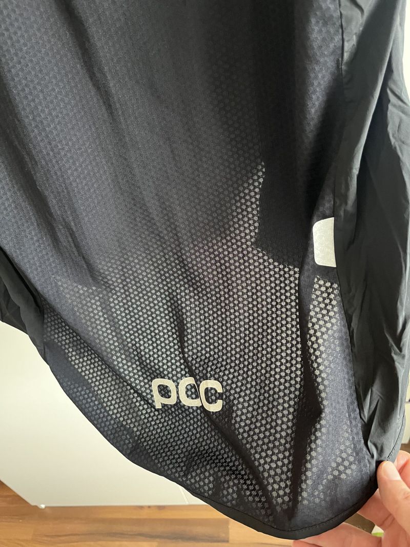 Nová vesta POC M's Enthral Gilet - uranium black