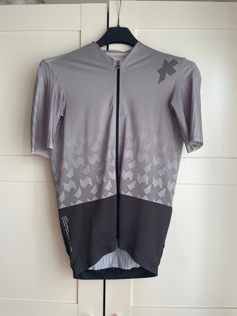 PRODÁM - PÁNSKÝ DRESSEQUIPE RS S11 STARS EDITION Fanatic Silver 