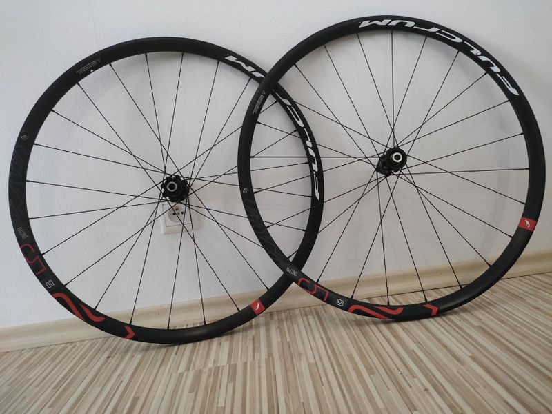 Zapletená kola fulcrum racing 500 db disc cl afs shimano/sram