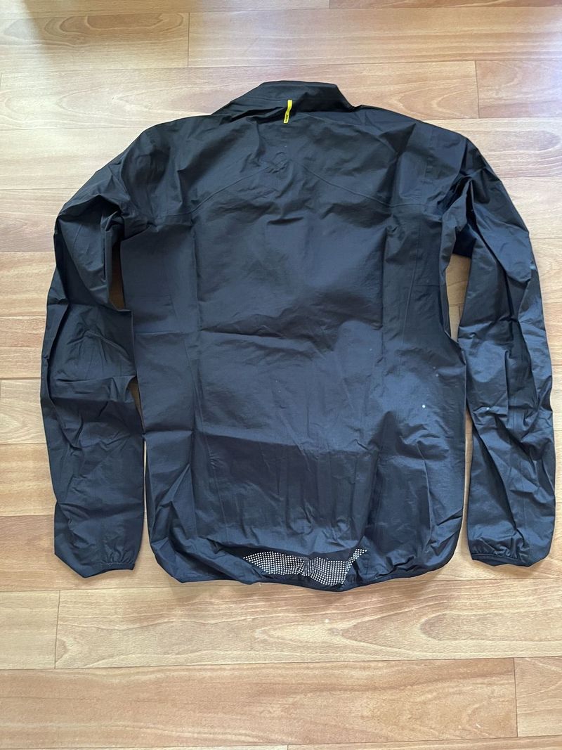 Mavic Cosmic H2O pánská bunda Black