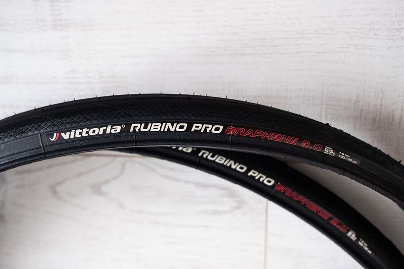 Kola DT Swiss R470 db + pláště Vittoria Rubino Pro G2