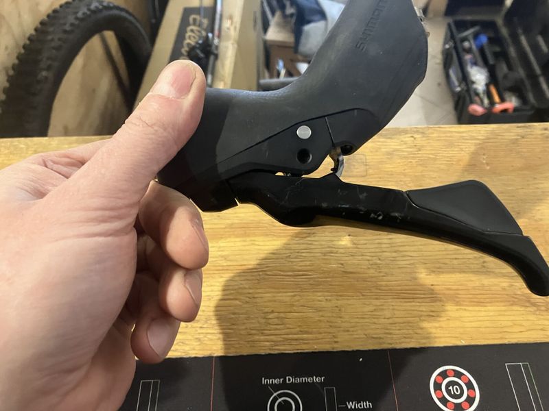 Řadící + brzdové páka SHIMANO GRX ST-RX400 na ND
