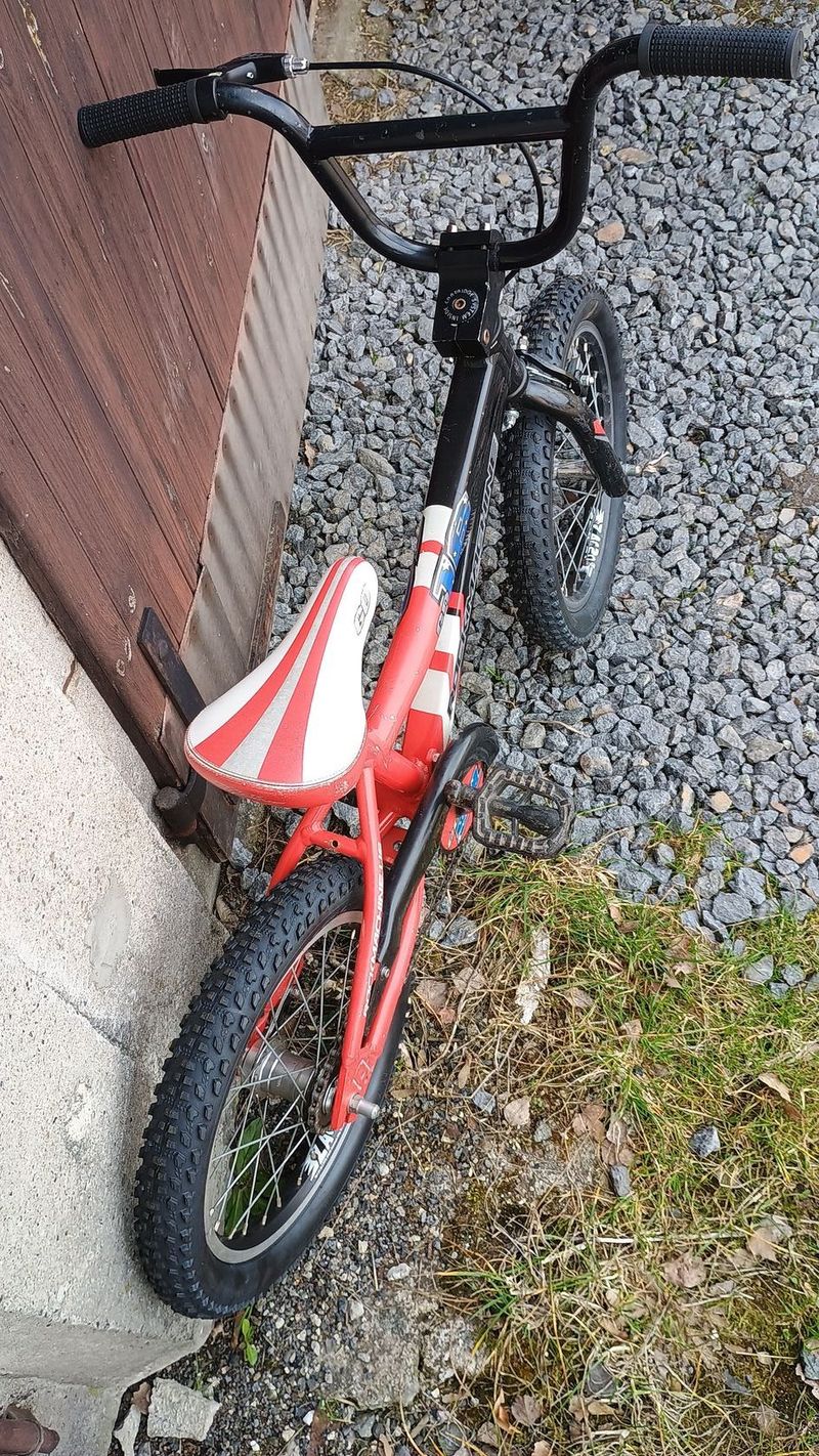Rock Machine dětské BMX 16"