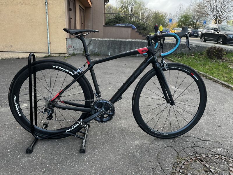 Dámské silniční kolo FELT - Ultegra - Token