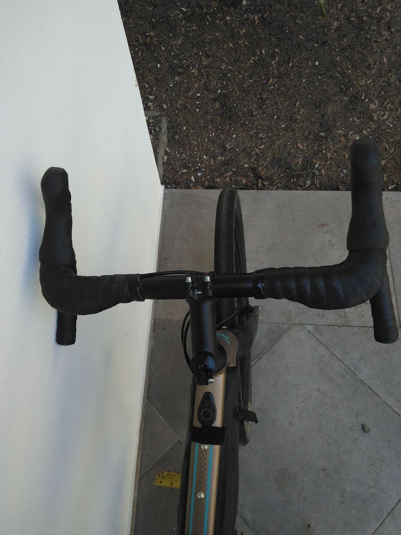 E-gravel kolo GT eGrade Amp