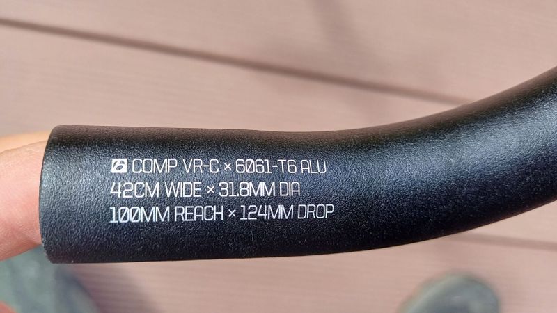 Řídítka a představec Bontrager Comp VR-C