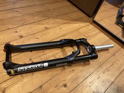 Prodám novou Vidlici SR SUNTOUR XCR 34 27.5 Boost AIR RL-R Black 120mm