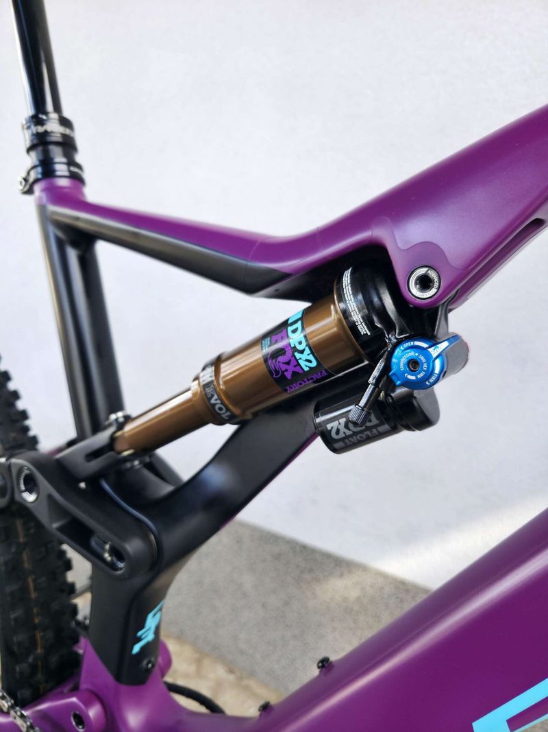 Horské kolo Orbea Rallon M10 2019 Carbon 29″