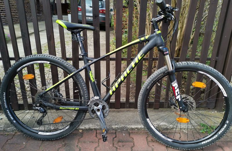 Apache Manitou A1, vel.S - Shimano Deore/Alivio,Vzduch.vidlice,Hydr.brzdy - Výborný stav