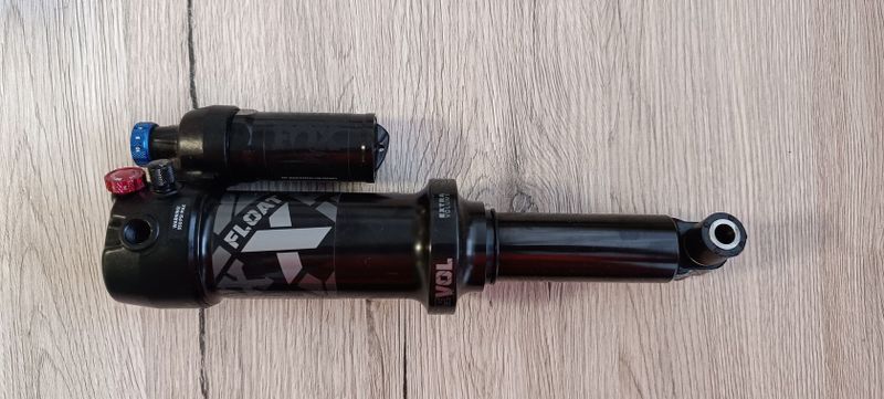 Fox Float X Performance Elite 225×75