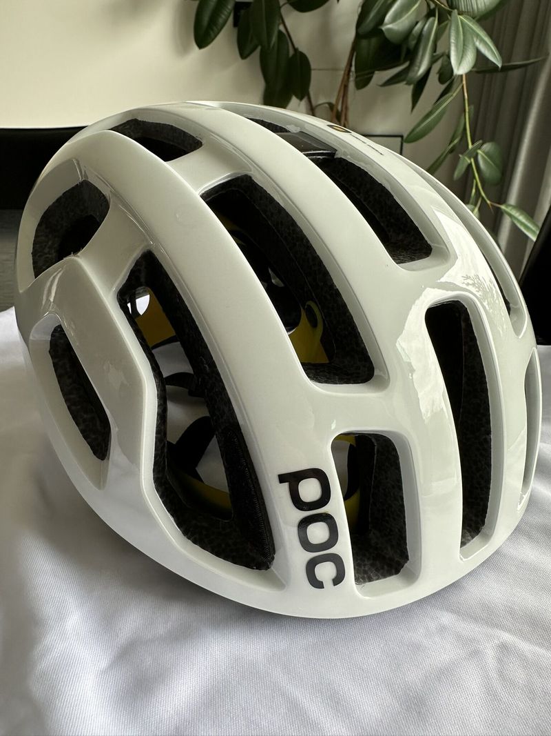 POC Octal MIPS bílo černá