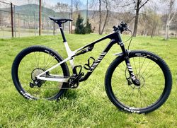 Canyon Lux CF
