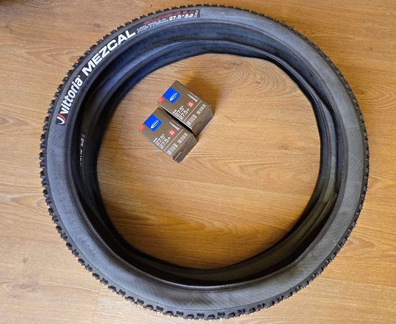 Dámské hoské kolo Giant Liv Vall E+ - najeto 65 km