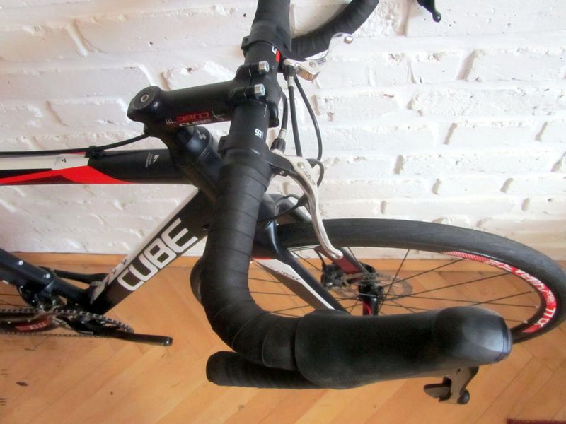 CUBE CROSS RACE na Shimano 105, 56cm. Super stav