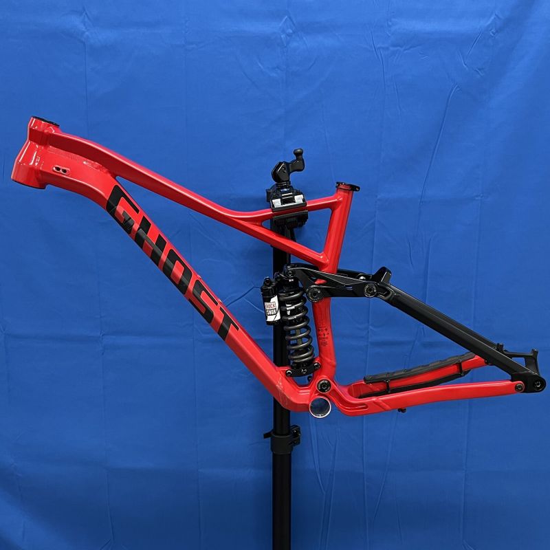 Rám Ghost FR AMR + RS Vivid R2C