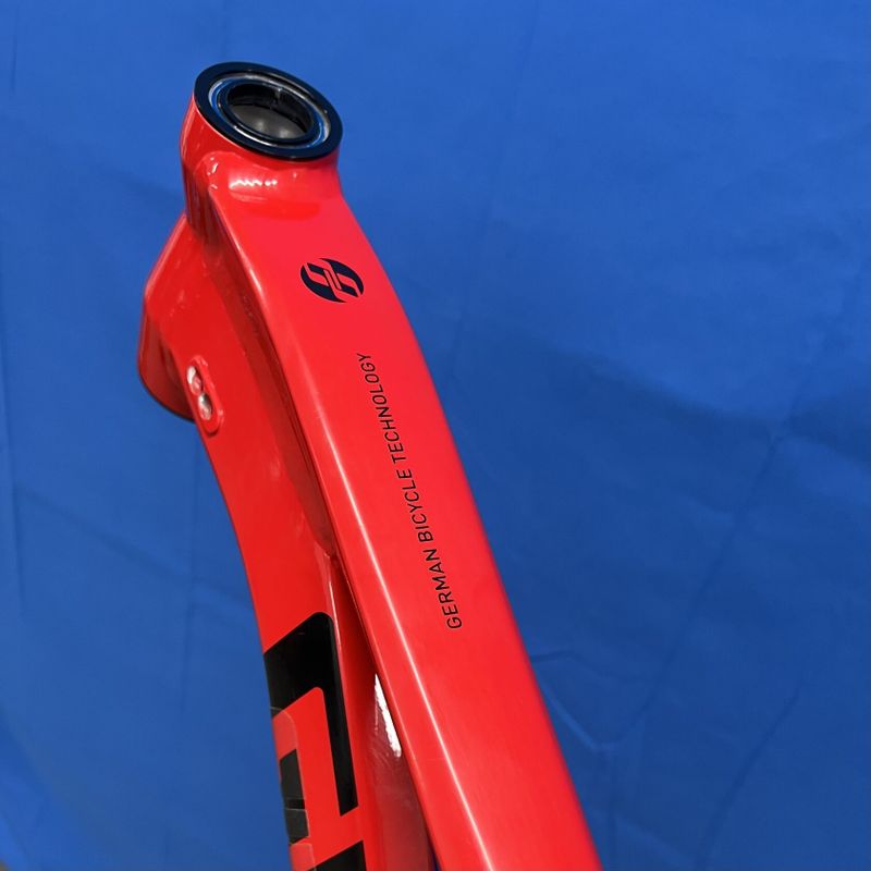 Rám Ghost FR AMR + RS Vivid R2C