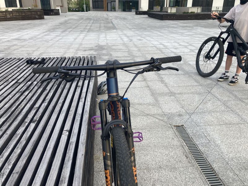 Orbea oiz h 30 velikost M