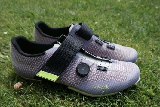 Tretry Fizik Vento Ferox Carbon lilac - white 46